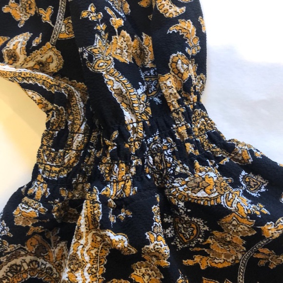 Michael Kors bell sleeve button down blouse. - Picture 4 of 7